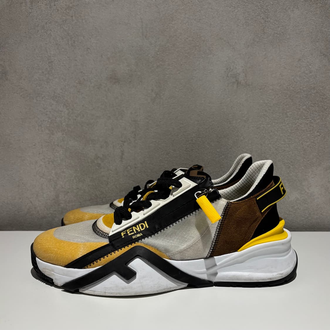 펜디 플로우 스니커즈 상품이미지3