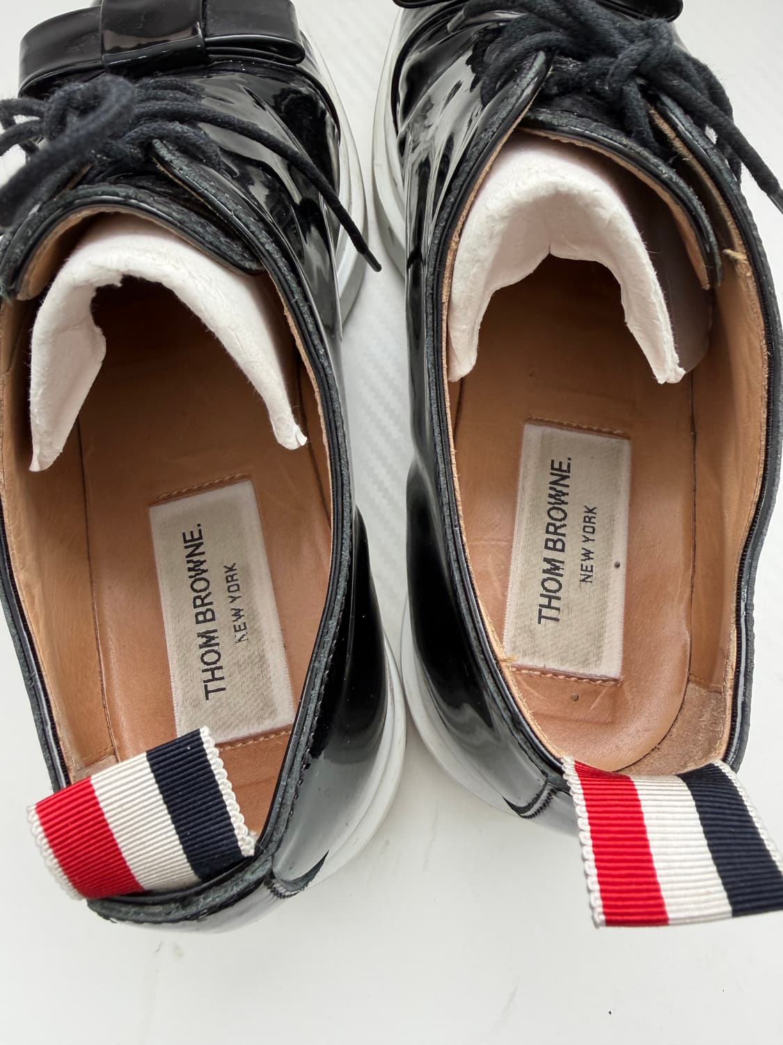 정품) 톰브라운 여성 블랙 페이턴트 로퍼 구두 36 상품이미지8