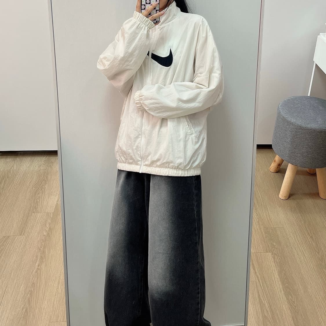 나이키 빅스우시 화이트 바람막이 자켓 상품이미지1