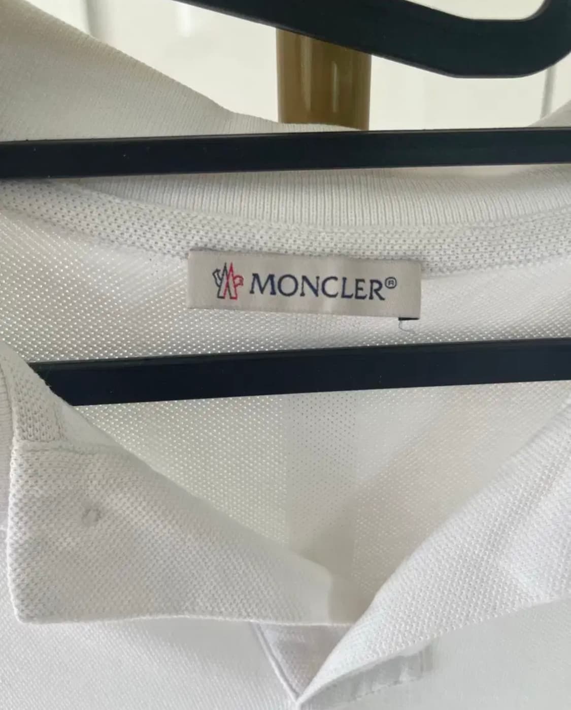 몽클레어 화이트 삼선 로고 카라반팔티 XXL 정품 상품이미지3
