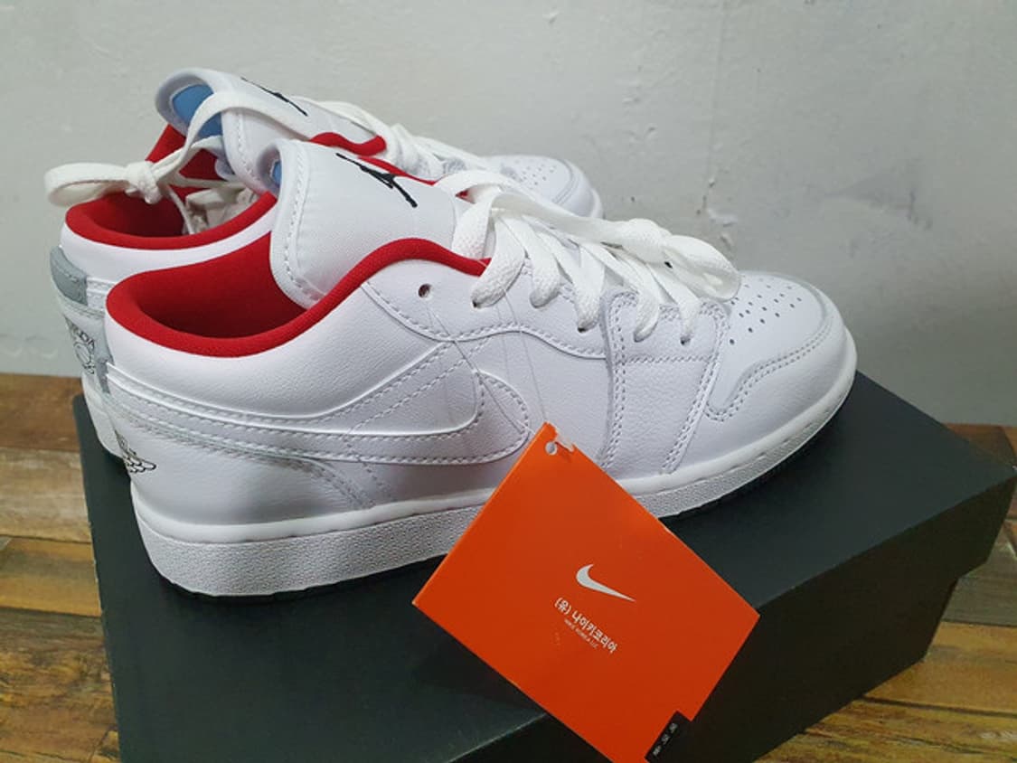 NIKE 나이키 에어 조던 1 로우 화이트 레드 새상품 (235MM) 상품이미지6