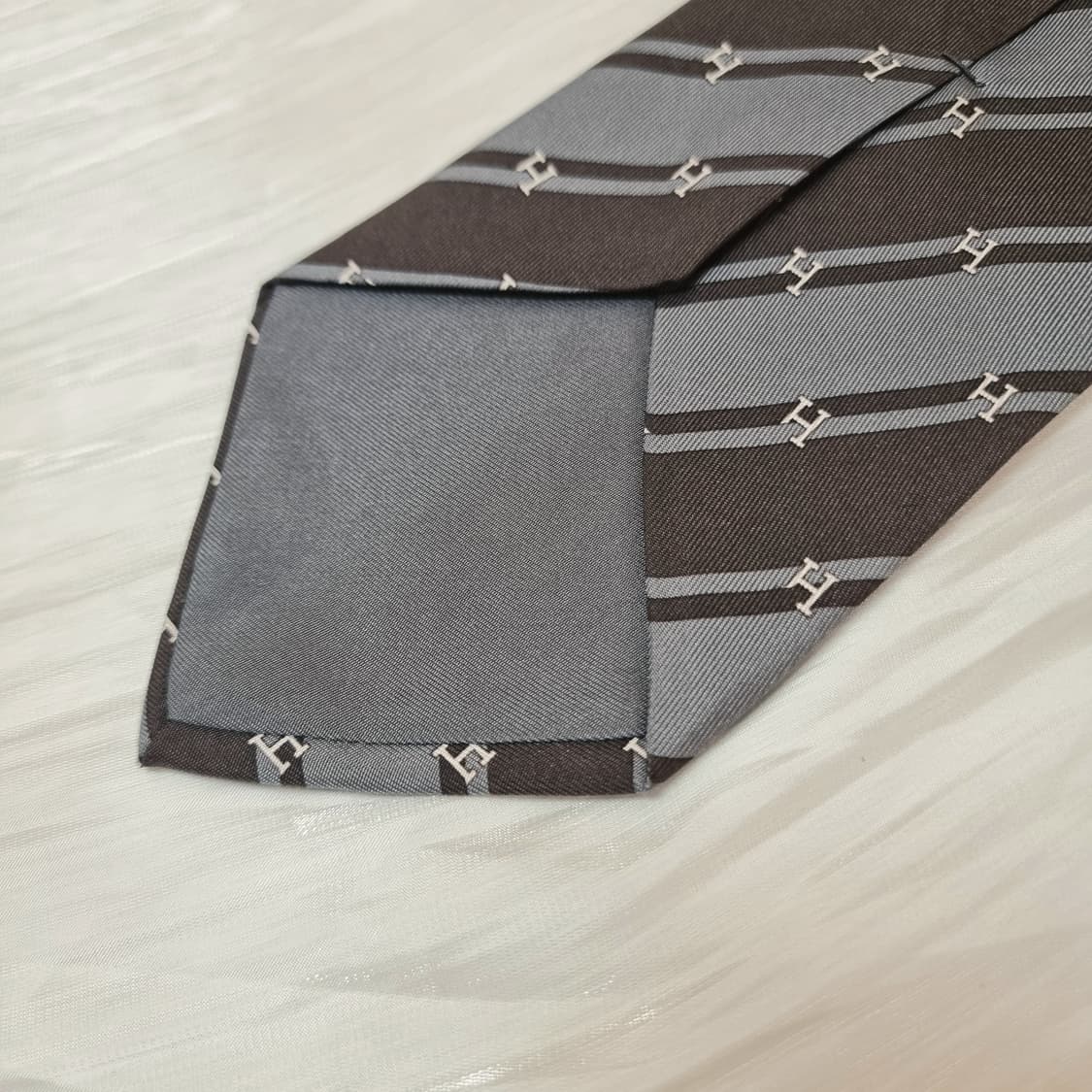 에르메스 H모노그램 실크100% 넥타이 (상태양호/드라이완료) 상품이미지6