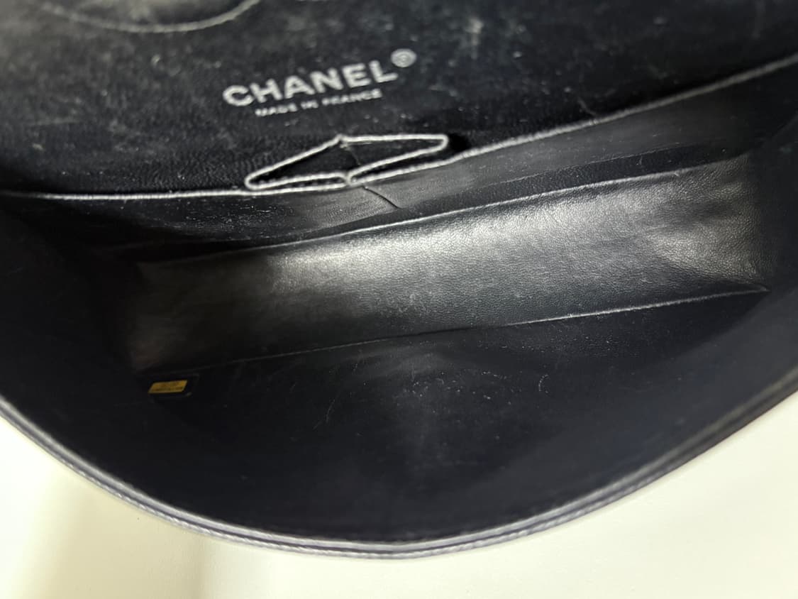 샤넬 클래식 미듐 캐비어 은장백 상품이미지6