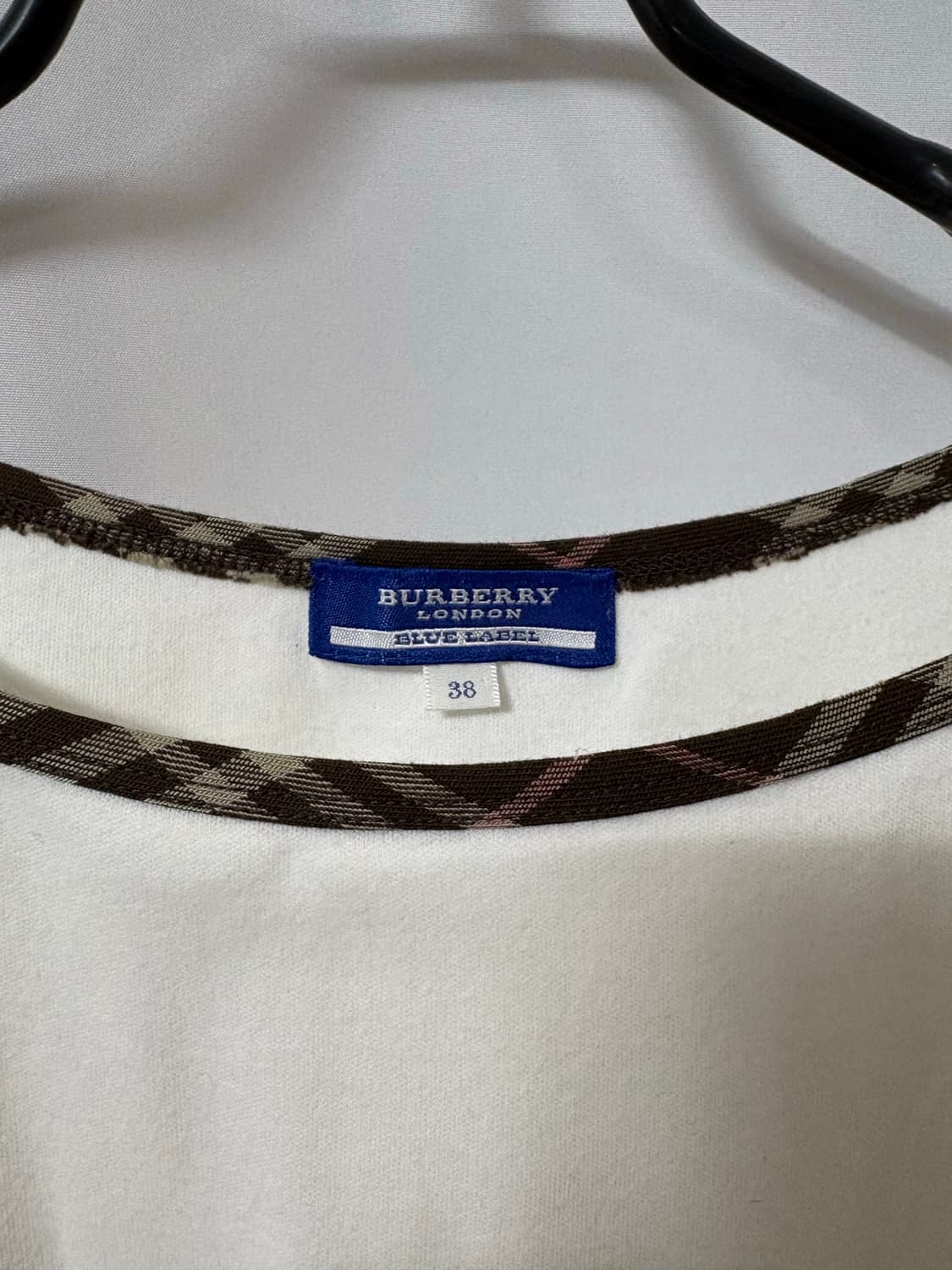 버버리 블루라벨 노바체크 보트넥 7부 티셔츠 화이트 상품이미지2