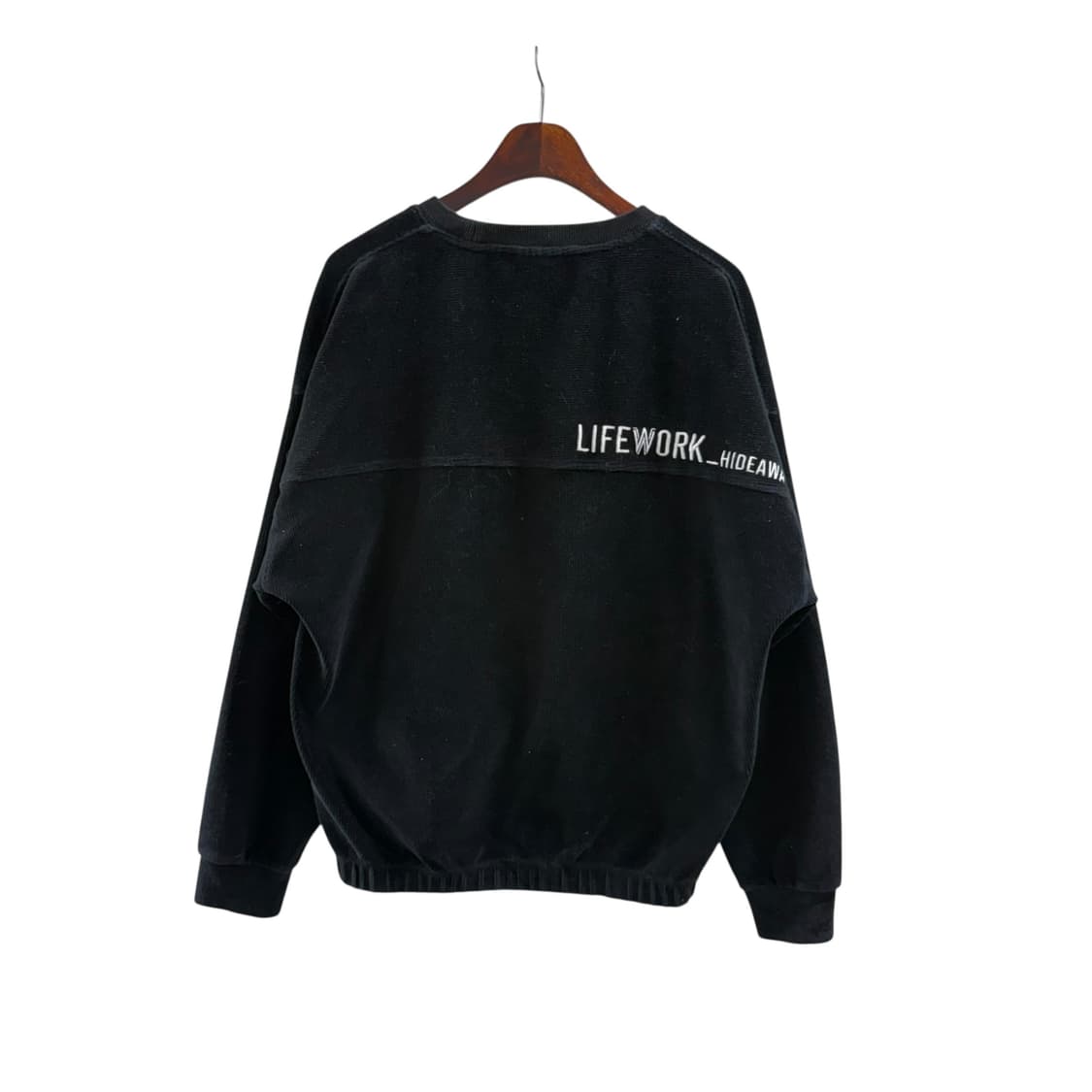 라이프워크 블랙 맨투맨 상품이미지3