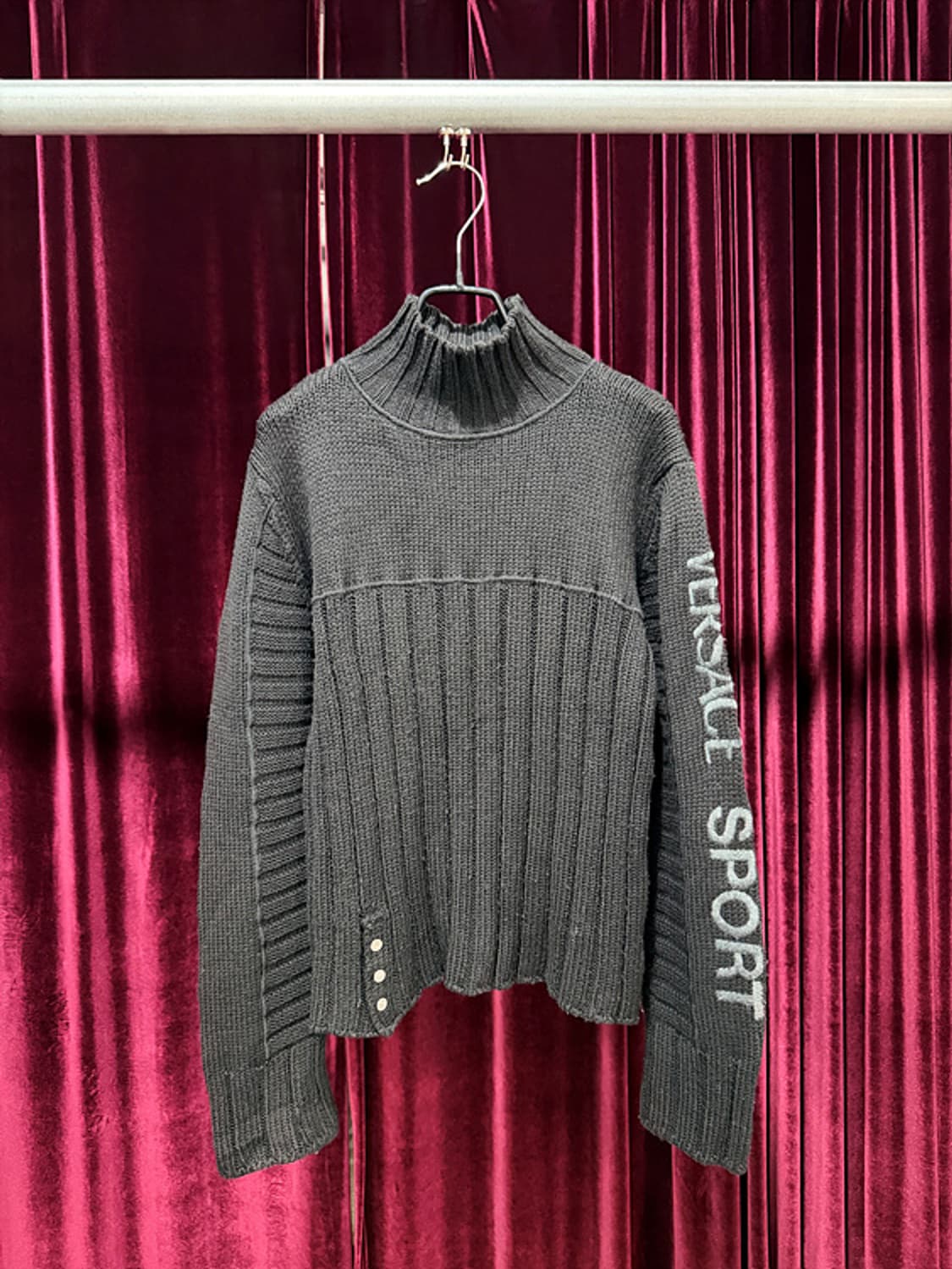 vintage VERSACE SPORT knit 상품이미지1
