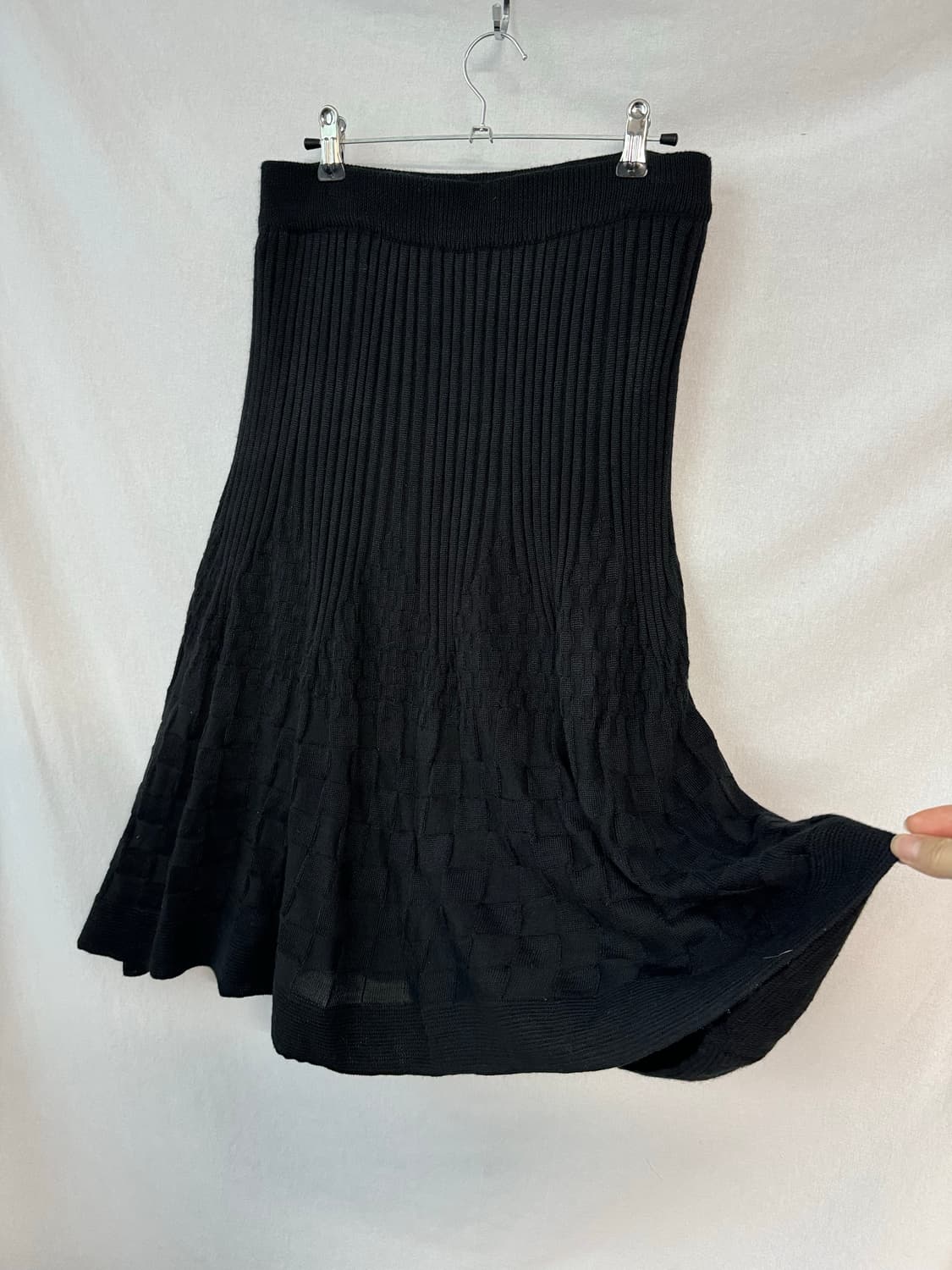 음각 패턴 니트 스커트 상품이미지1