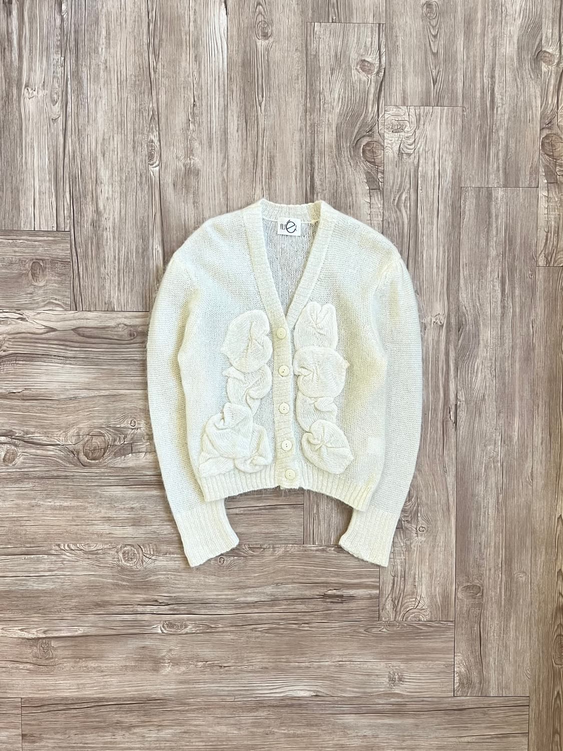 FILF’eE 셔링 패치 울 가디건 상품이미지1