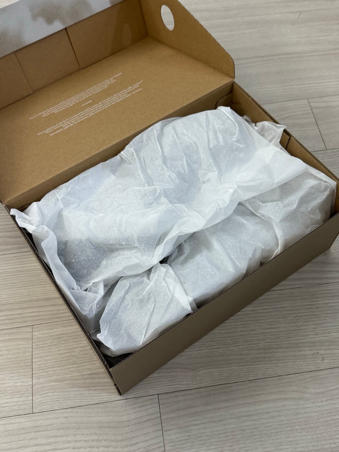 새상품 풀박스 온러닝 클라우드5 올블랙 255 상품이미지5