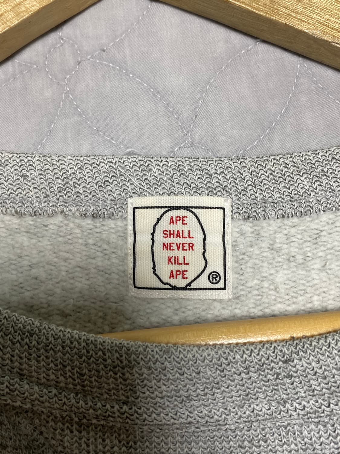 베이프 90s 맨투맨 상품이미지3