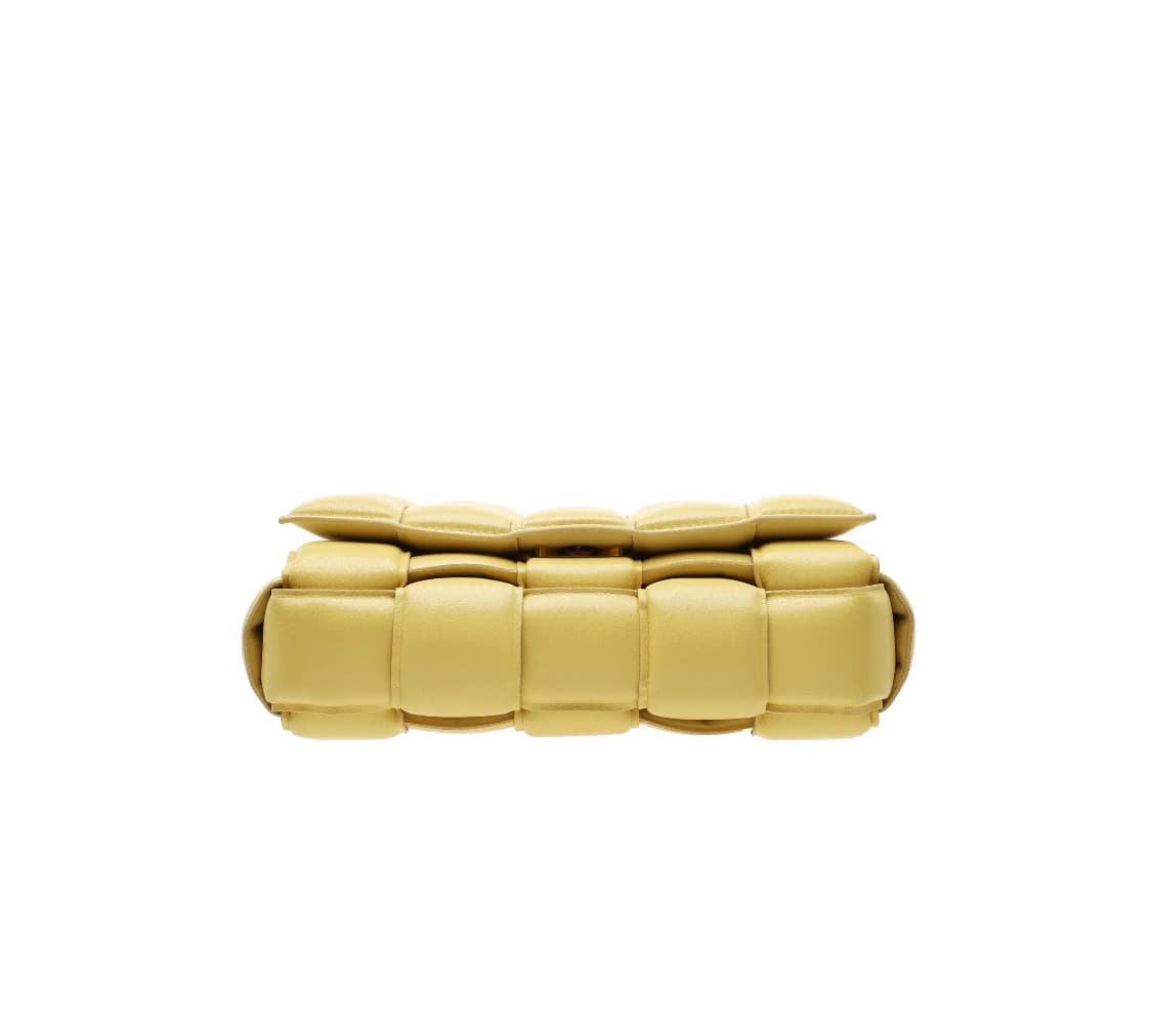 [S급] 보테가베네타 패딩 체인 카세트 크로스백 판매합니다!!! 상품이미지4