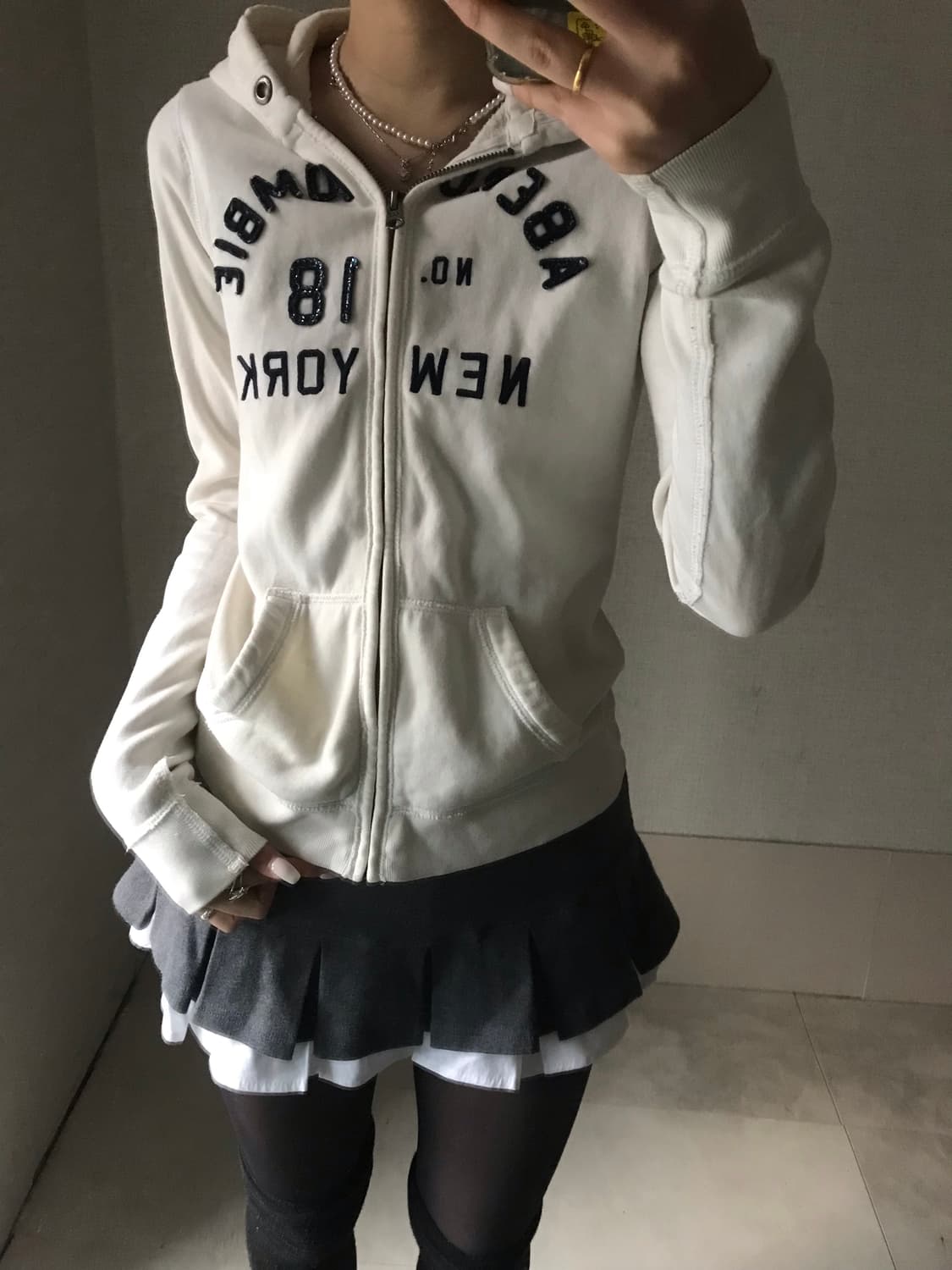 아베크롬비 화이트 슬림핏 후드집업 상품이미지4