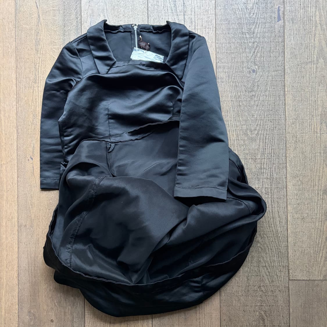 Satin Volume One Piece 상품이미지7