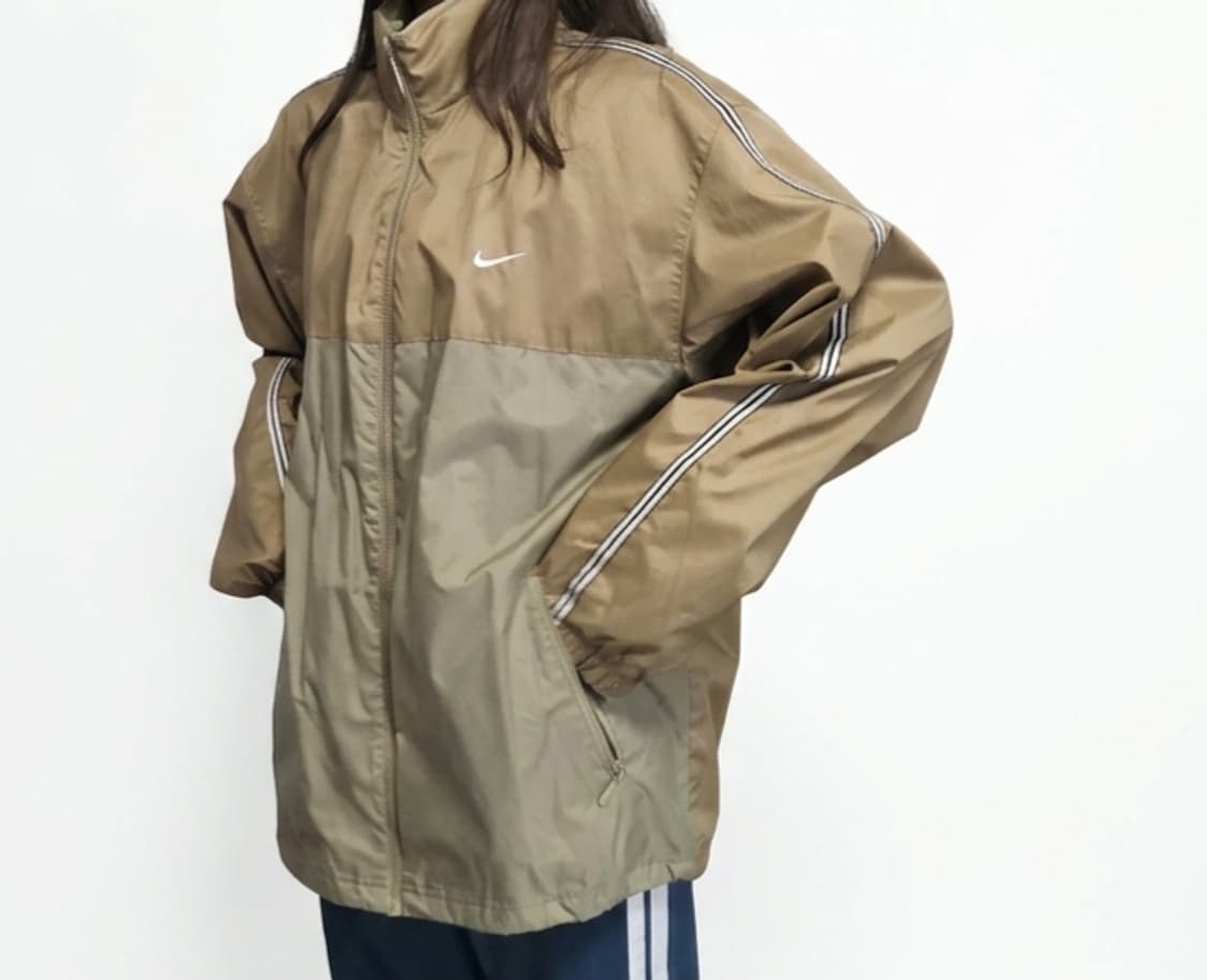 나이키 스누시 00's 라이트브라운 카키 올드스쿨 바람막이L/초코나무숲맛 상품이미지1