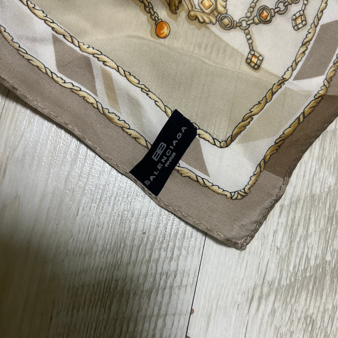 [OS] 발렌시아가 스카프 골드 체인 상품이미지3