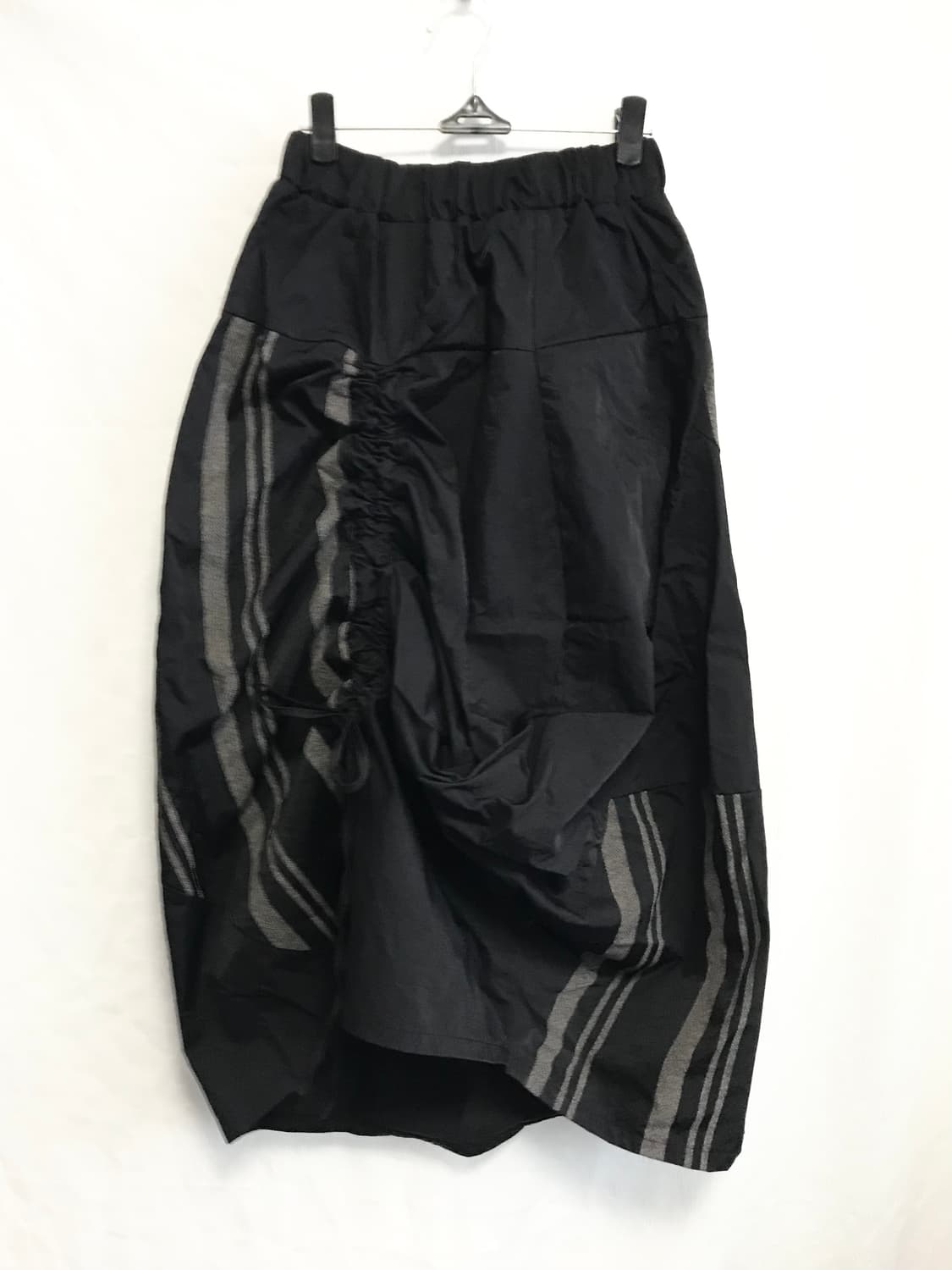 빈티지 아카이브 벌룬 핀턱 셔링 롱스커트 상품이미지1