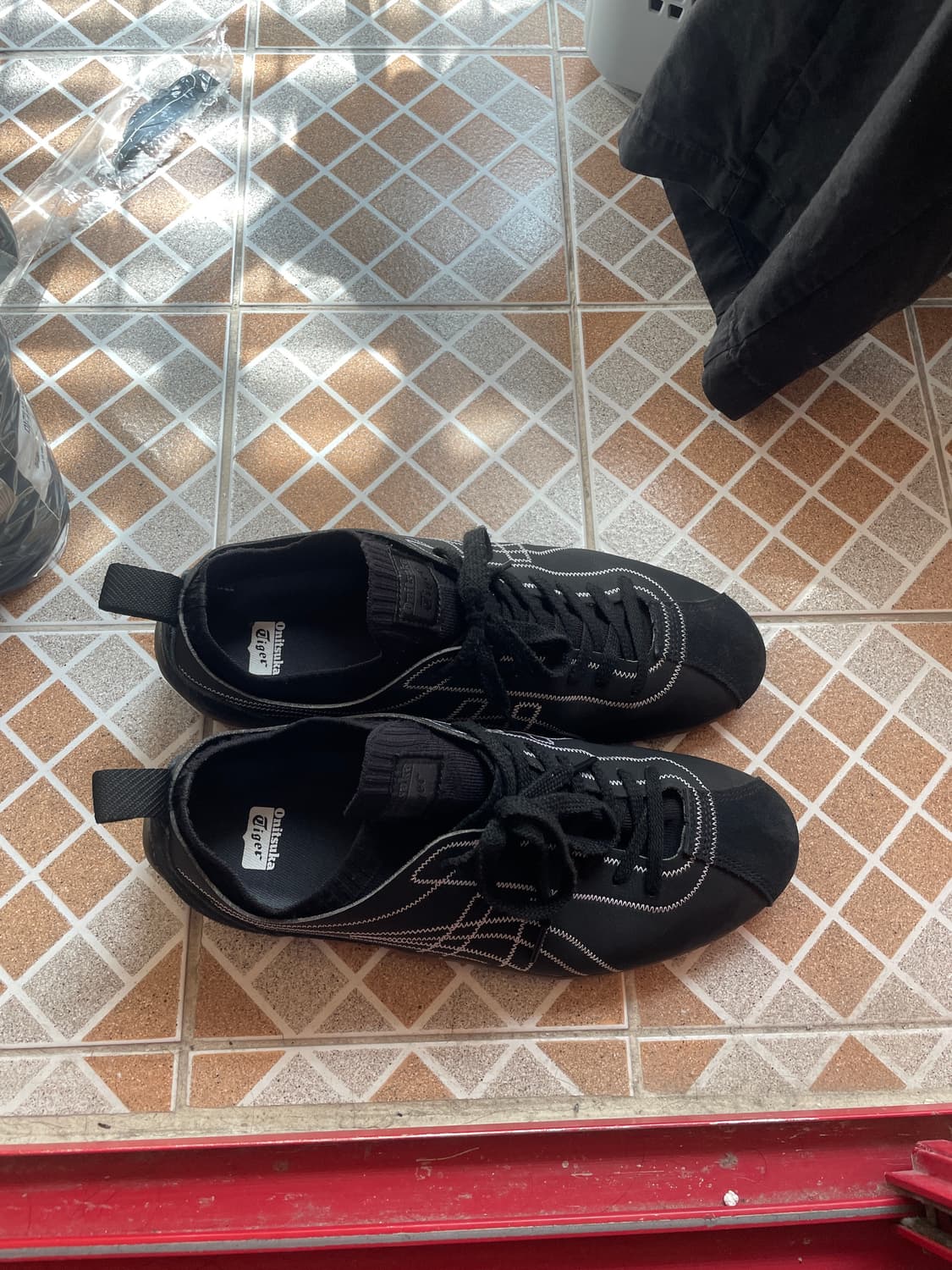 오니츠카 타이거 스크로우 275 상품이미지2