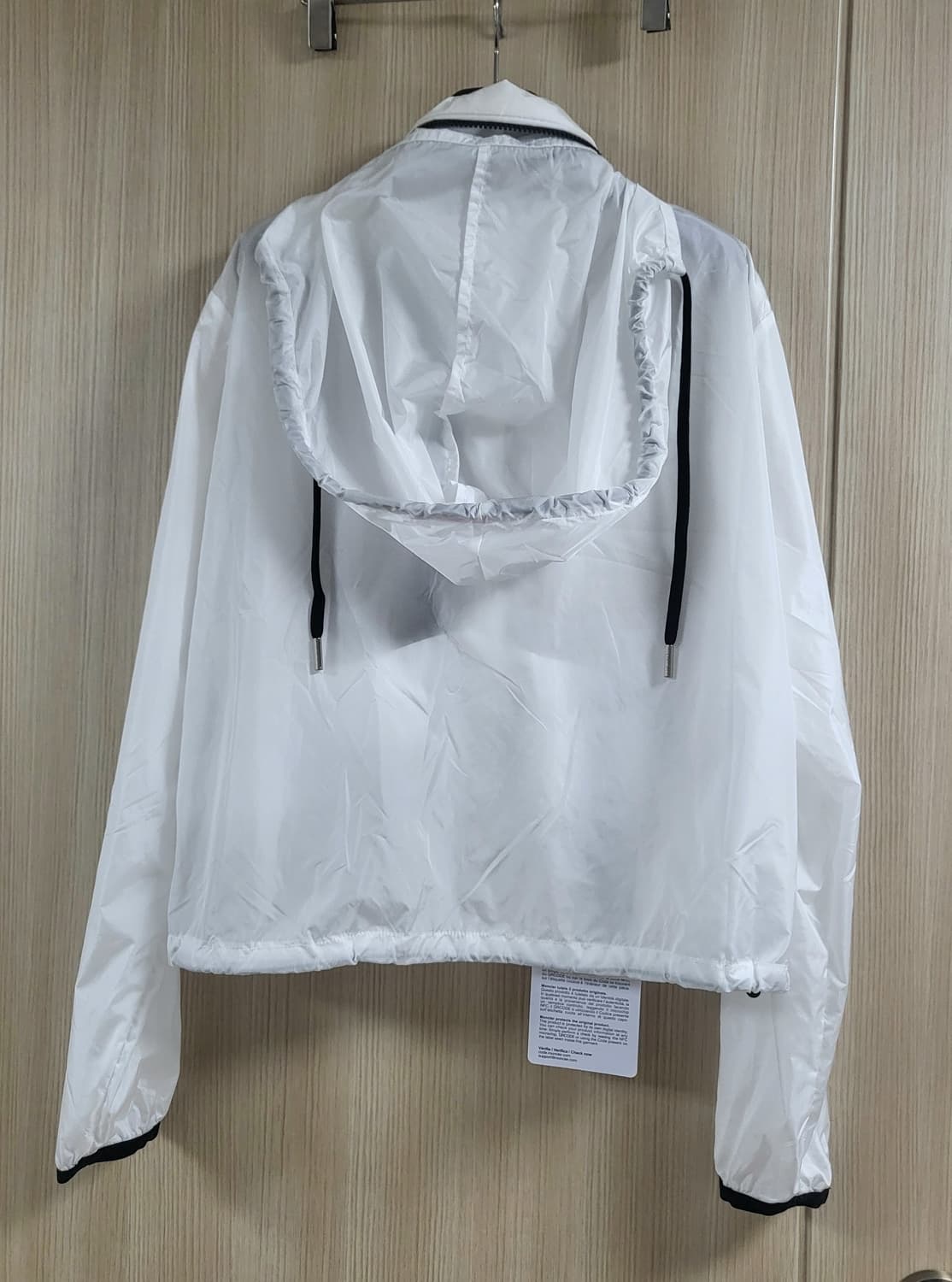 몽클 바람막이여성점퍼 상품이미지5