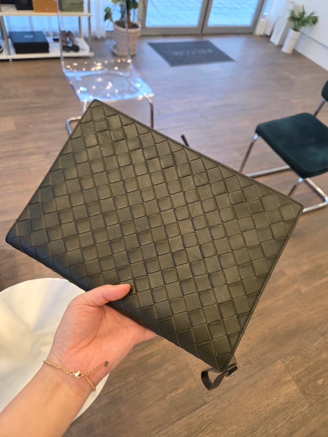 보테가 베네타 매쉬 클러치 상품이미지6