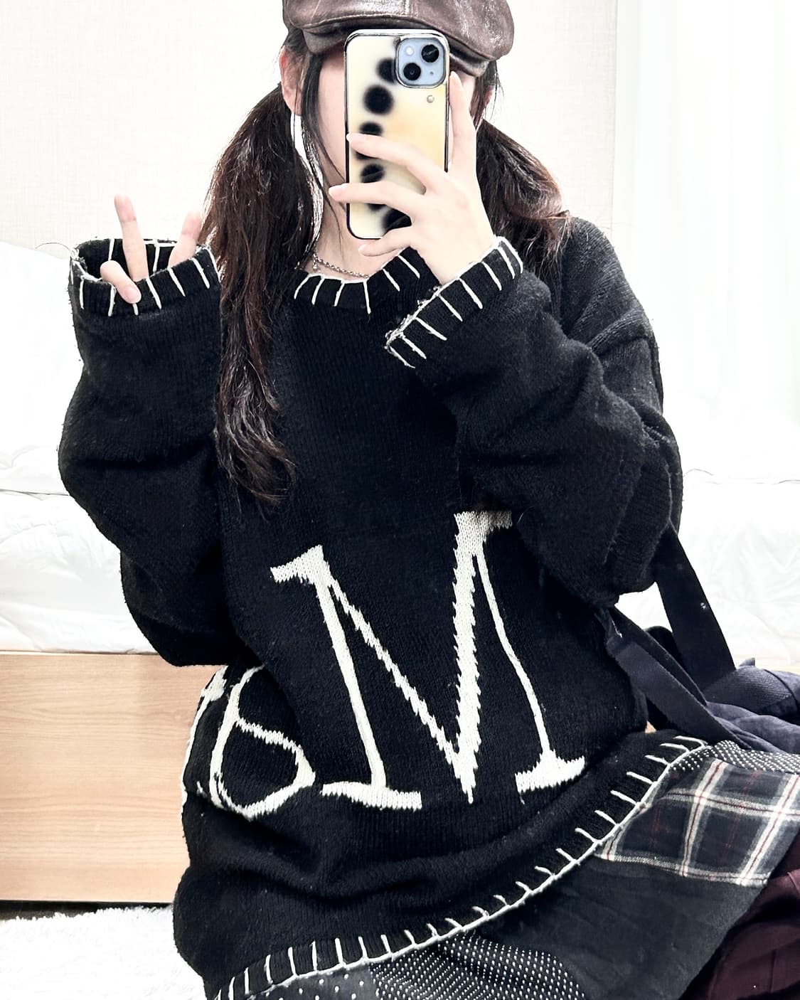 마뗑킴 빅로고 스티치 블랙 니트 상품이미지3