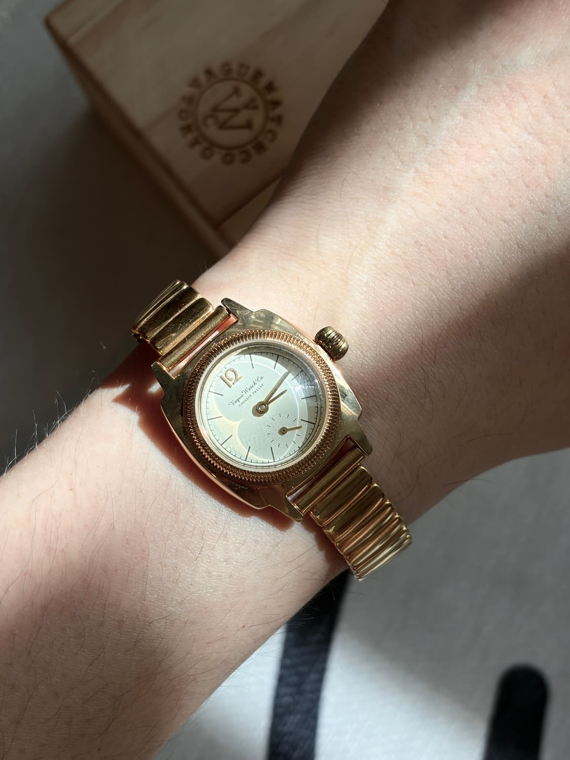 바그워치 / coussin 골드 체인 시계 28mm 상품이미지2