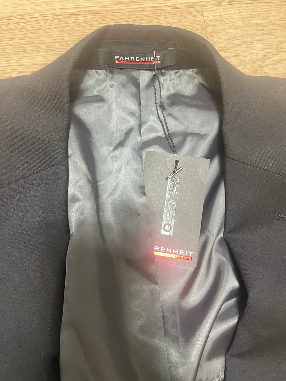 [새상품] Fahrenheit 블레이저 103사이즈 상품이미지2