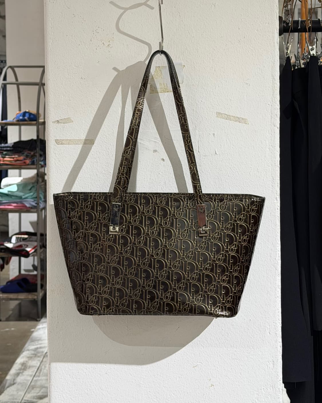 크리스찬 디올 오블리크 패턴 에나멜 레더 숄더백 상품이미지4