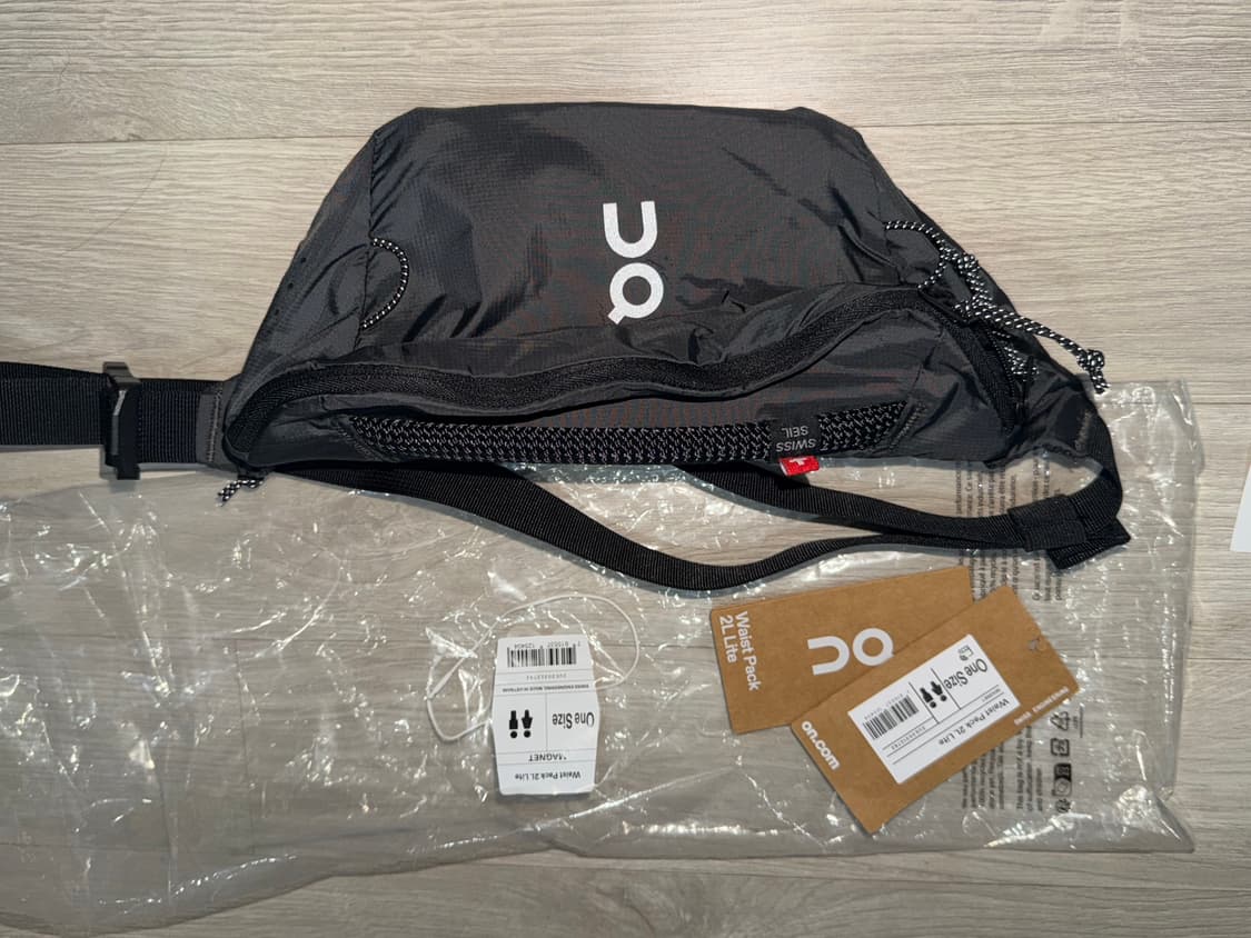 온러닝 웨이스트백 라이트블랙  새상품 상품이미지1