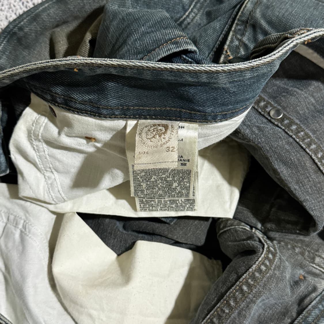 디젤 빈티지 POIAK 메탈 로고 데님 32 상품이미지7