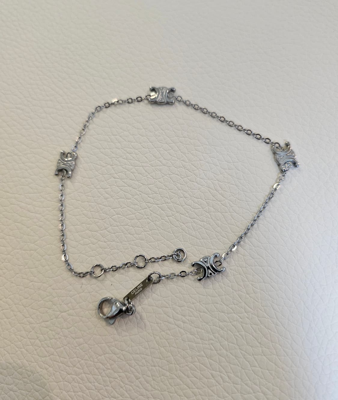 셀린느 업사이클링 은장 팔찌 상품이미지1