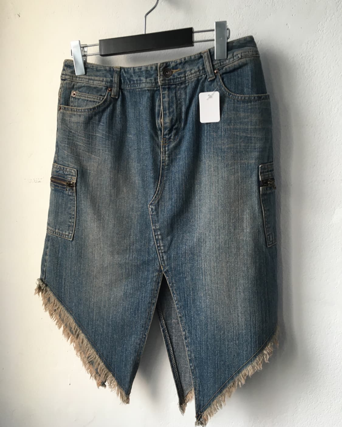 Fringe point unbalanced midi skirt 상품이미지4