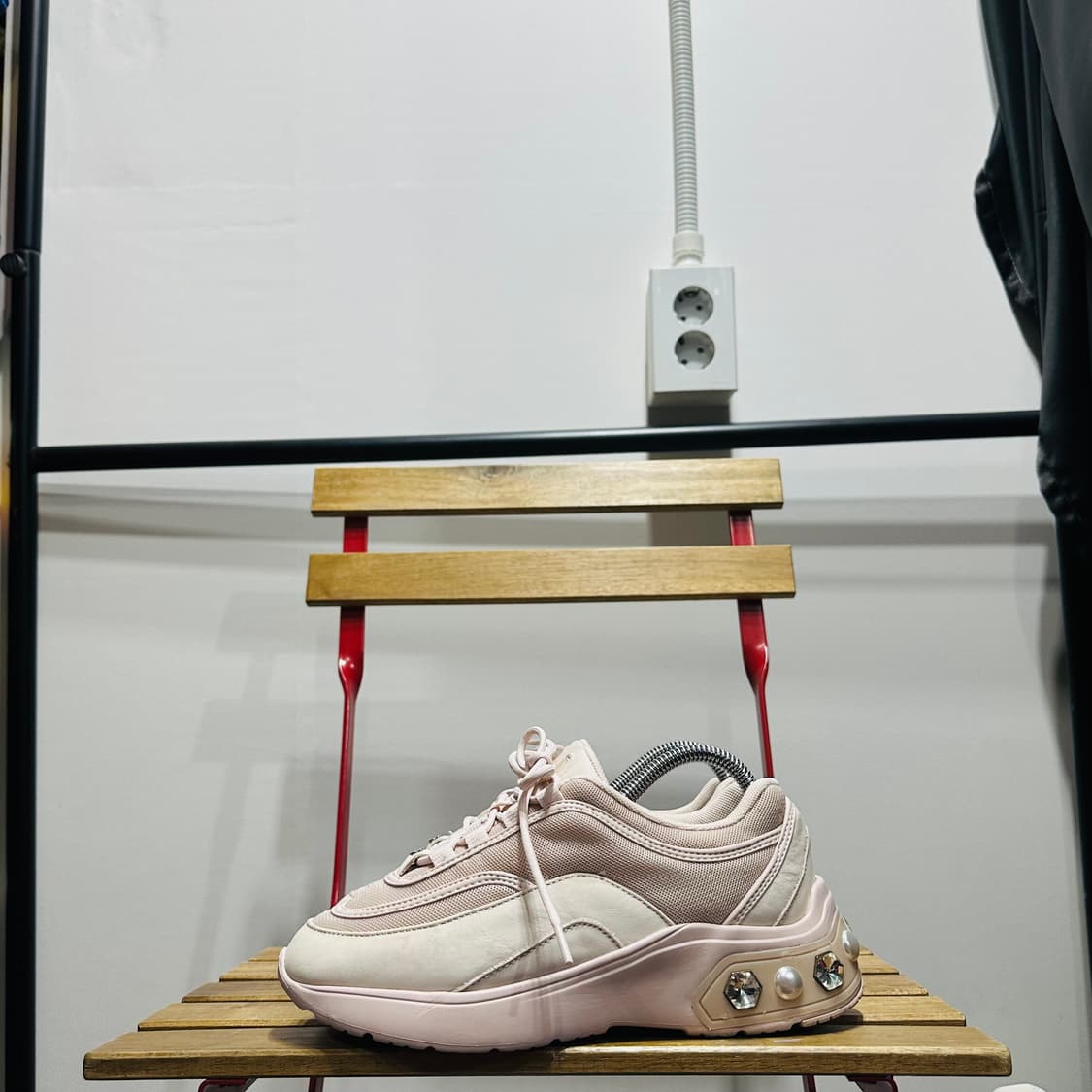 230) 슈콤마보니 운동화 여성 여자 신발 큐빅 장식 상품이미지3