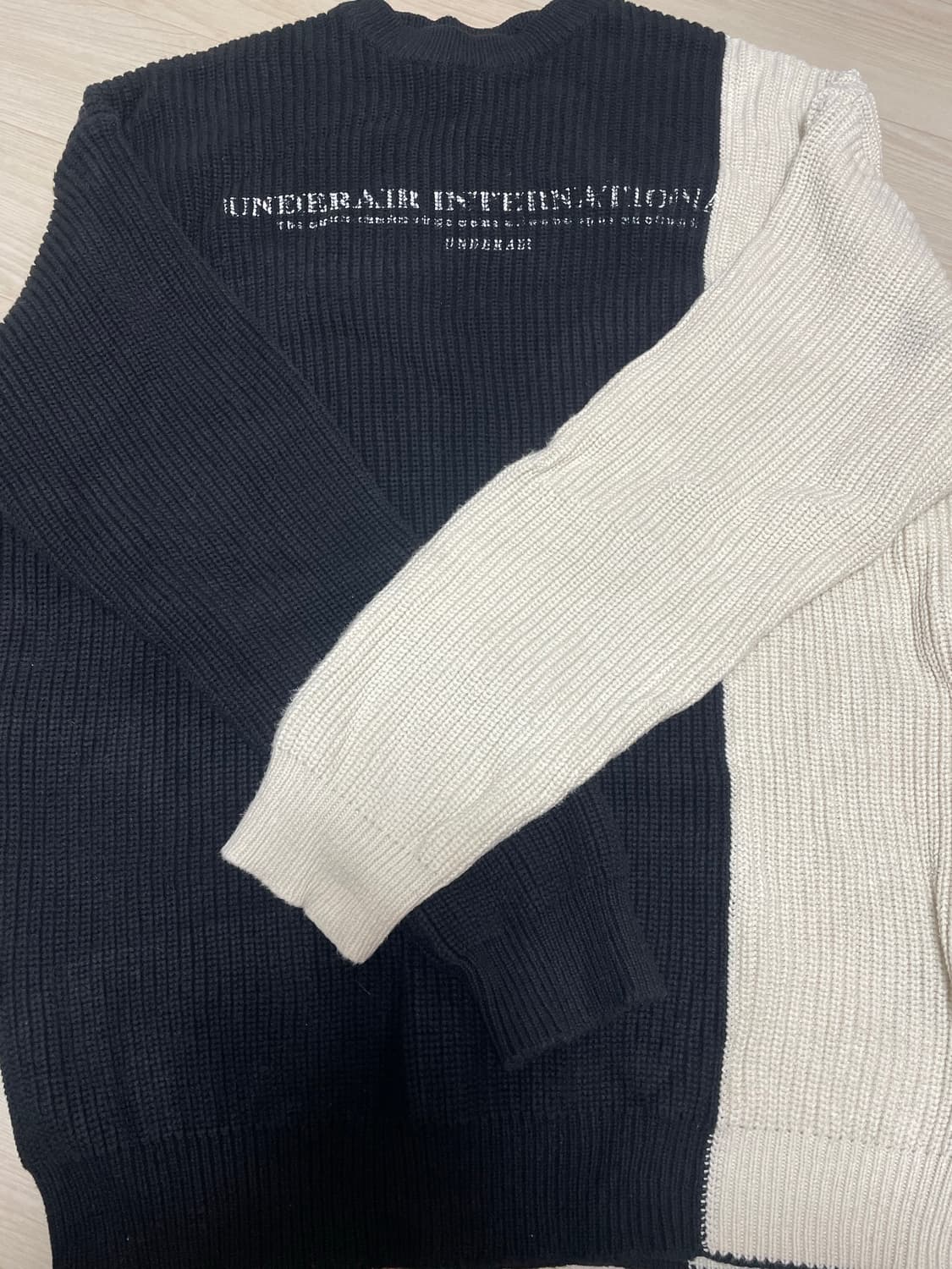 언더에어 COMPOFACE KNIT - BLACK 상품이미지3