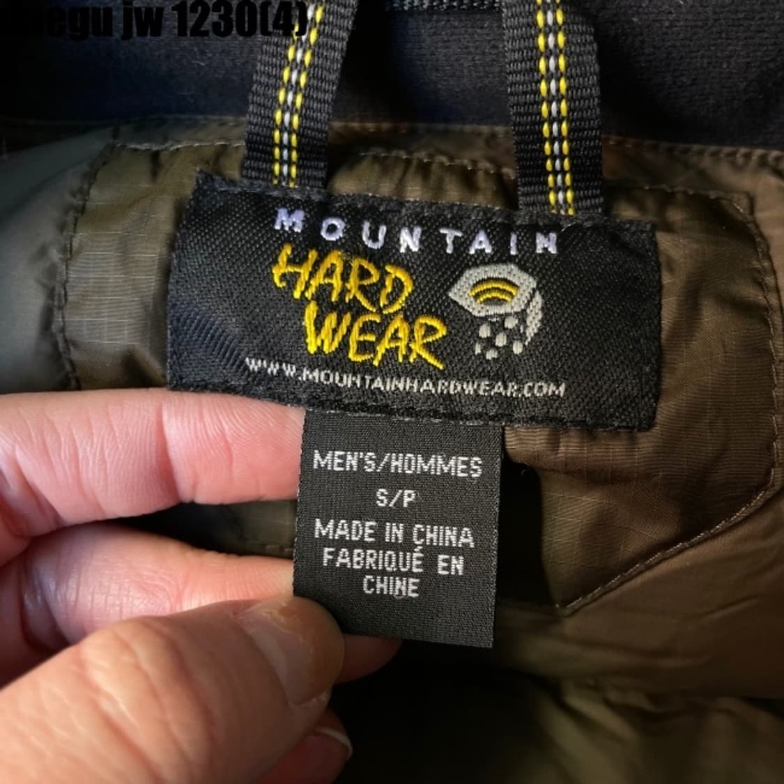 마운틴하드웨어 패딩 상품이미지3