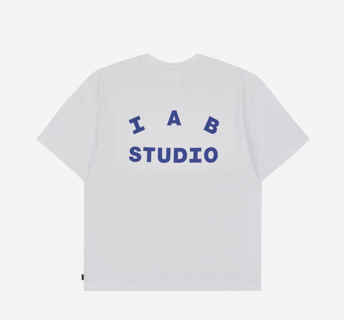 아이앱 스튜디오 화이트 네이비 반팔 새상품 판매 상품이미지2