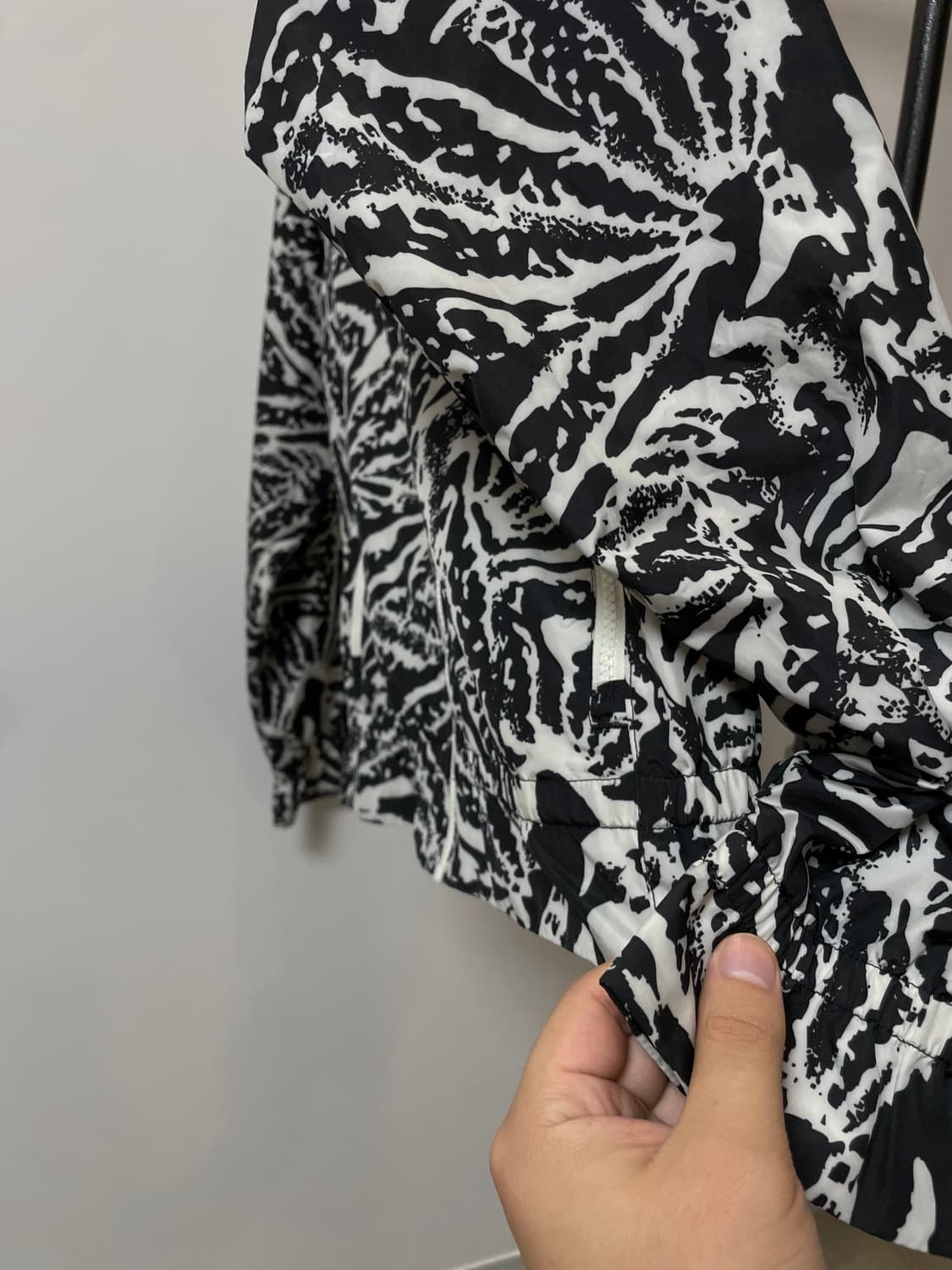 (M/M) 노스페이스 포인트 패턴 포켓 바람막이 자켓 상품이미지5