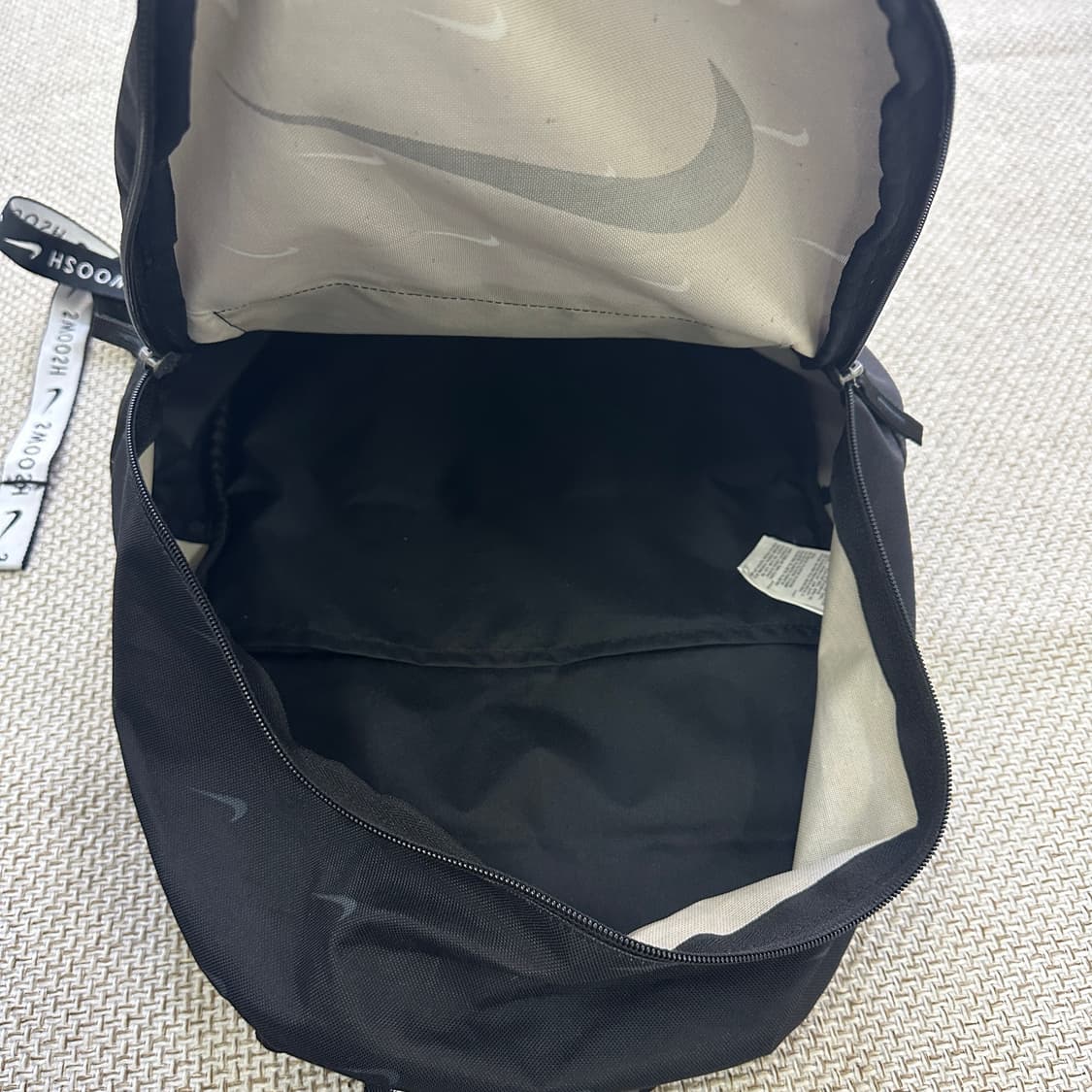 실측확인 나이키 헤리티지 스우시 백팩 0406D 상품이미지6