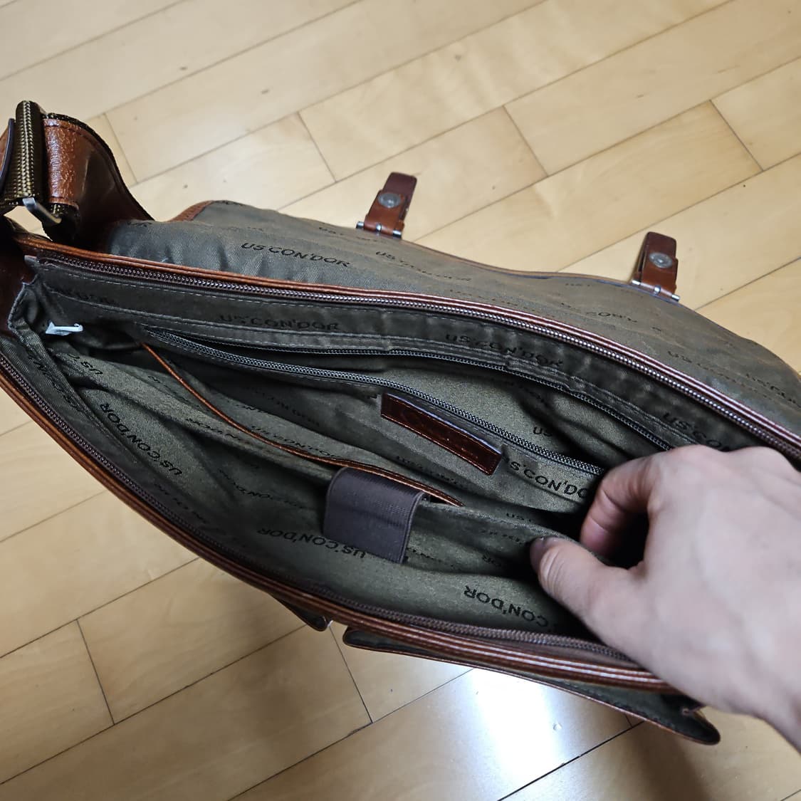 U.S.Condor 가죽 크로스백 상품이미지6