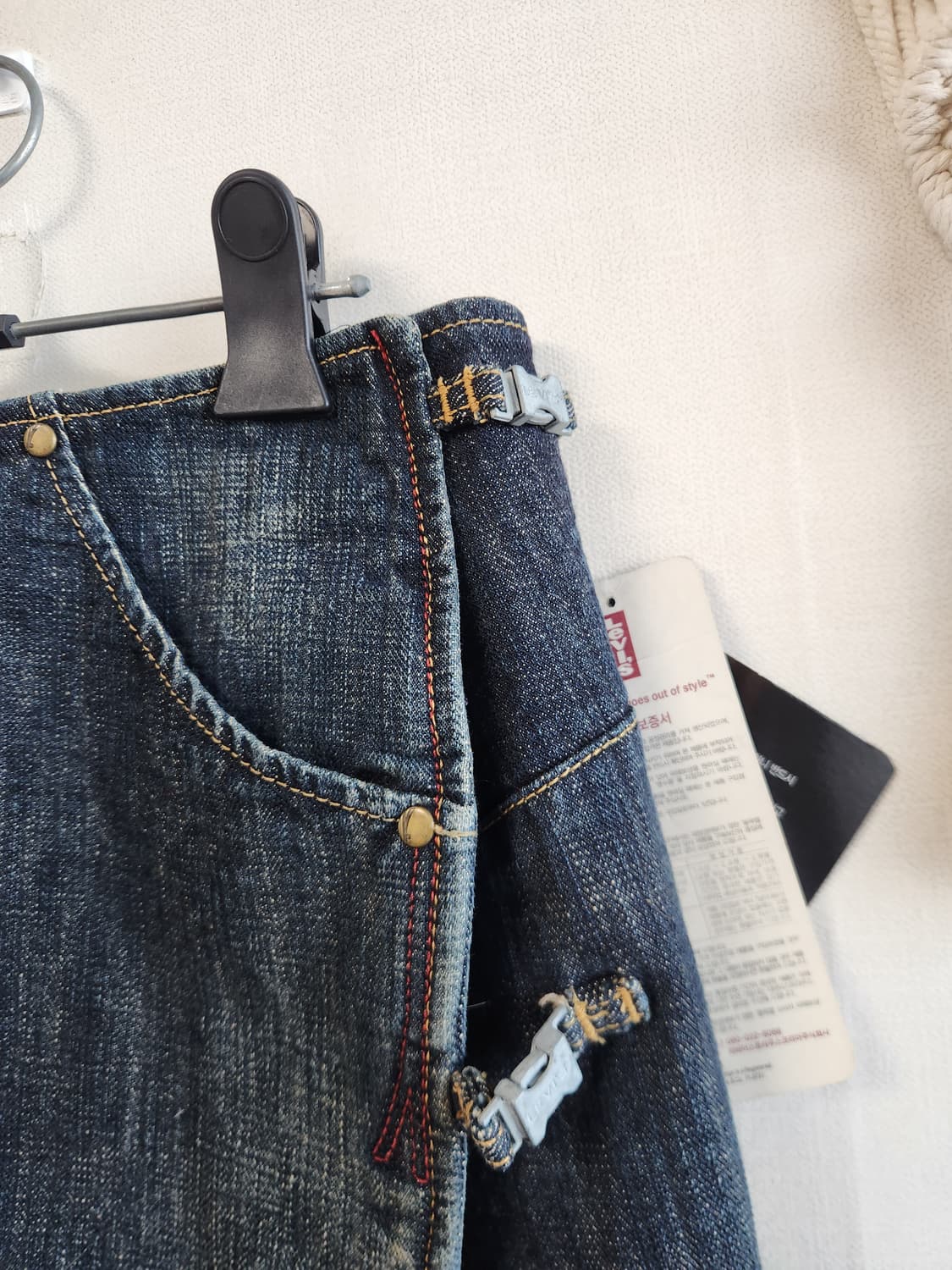 새상품) 리바이스 엔지니어드 데님 스커트 67 (55) 상품이미지3