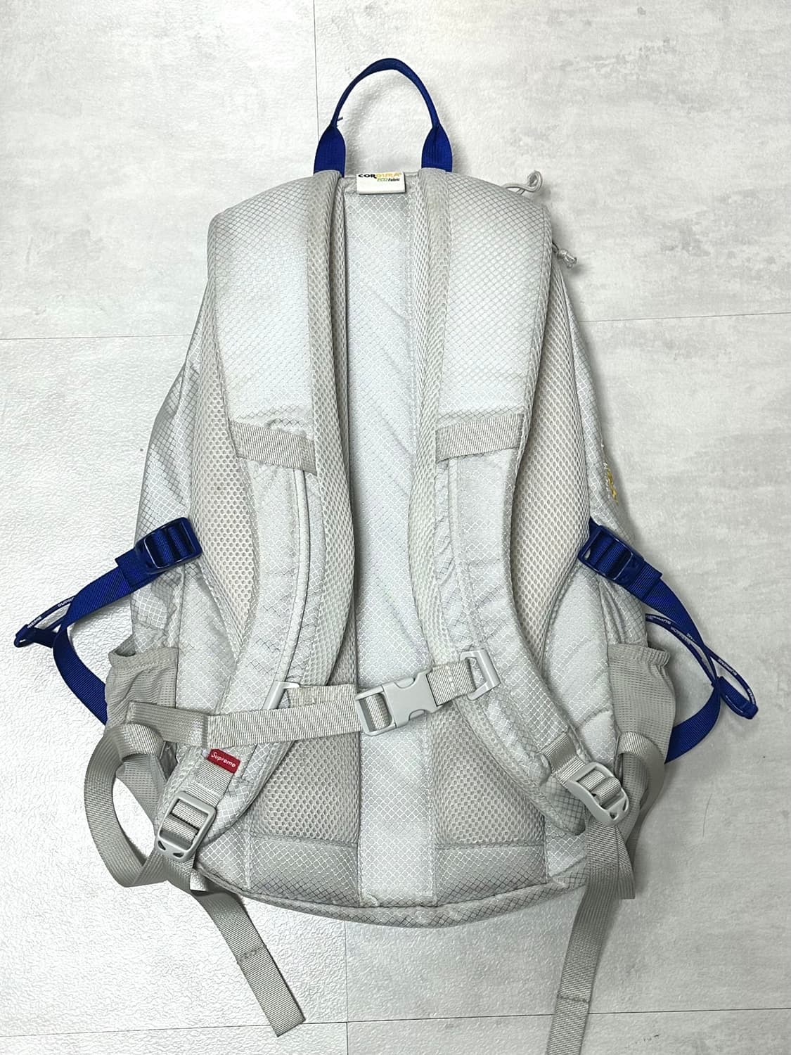 슈프림 백팩 실버  상품이미지2