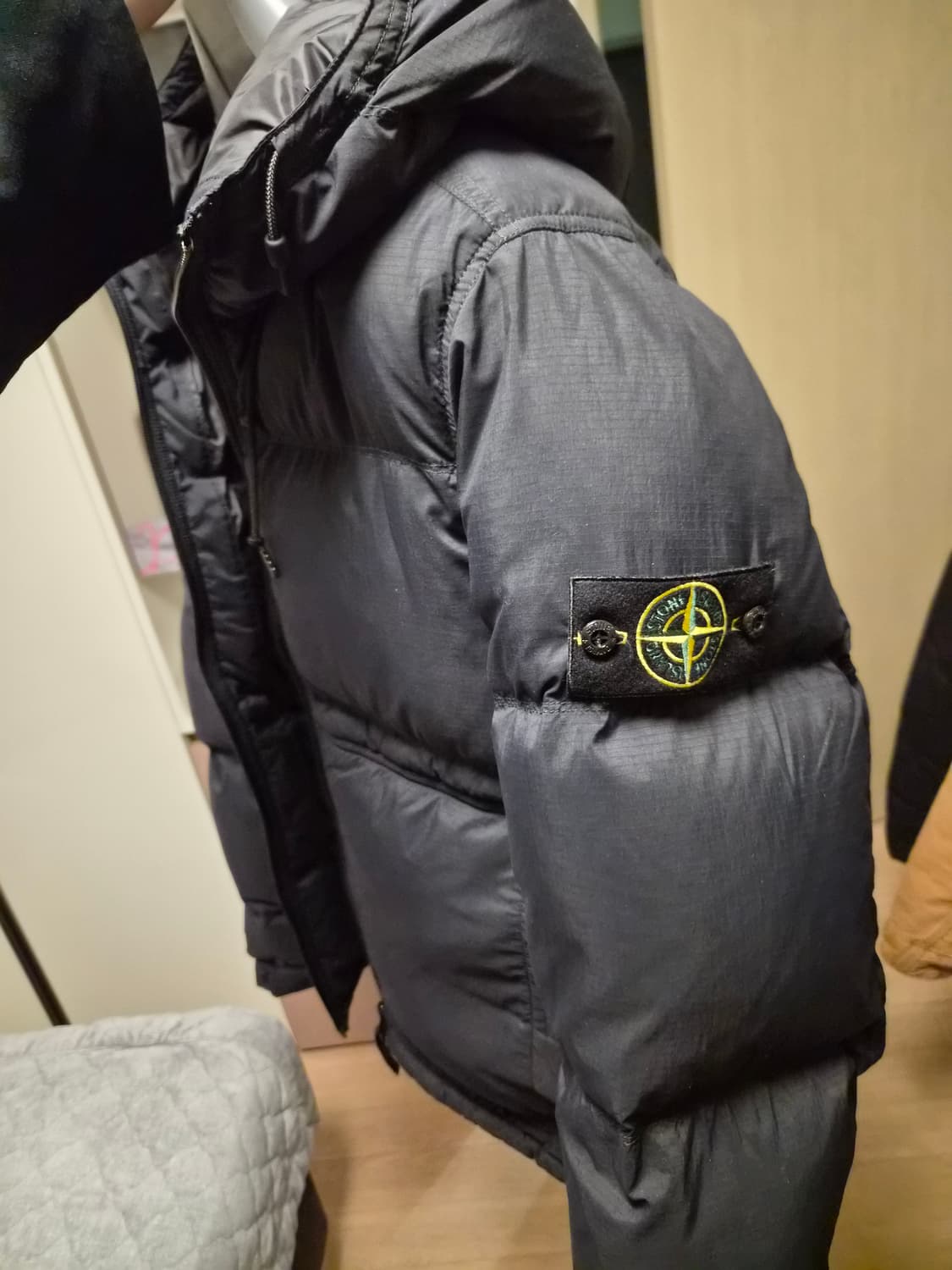 25FW 스톤 패딩 판매합니다 상품이미지1