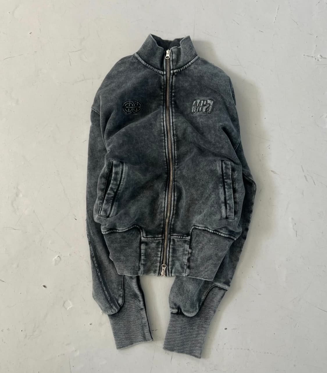 MPa CONCRETE ZIPPED JERSEY (CHARCOAL) 상품이미지1