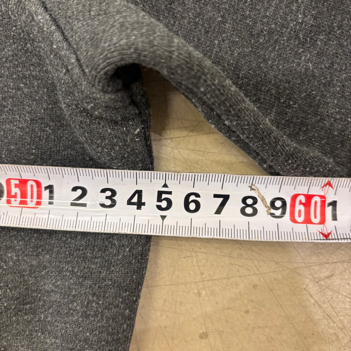 캘빈클라인진스 빅로고 맨투맨 상품이미지5