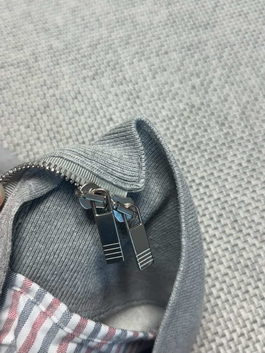 톰브라운 후드집업 상품이미지3