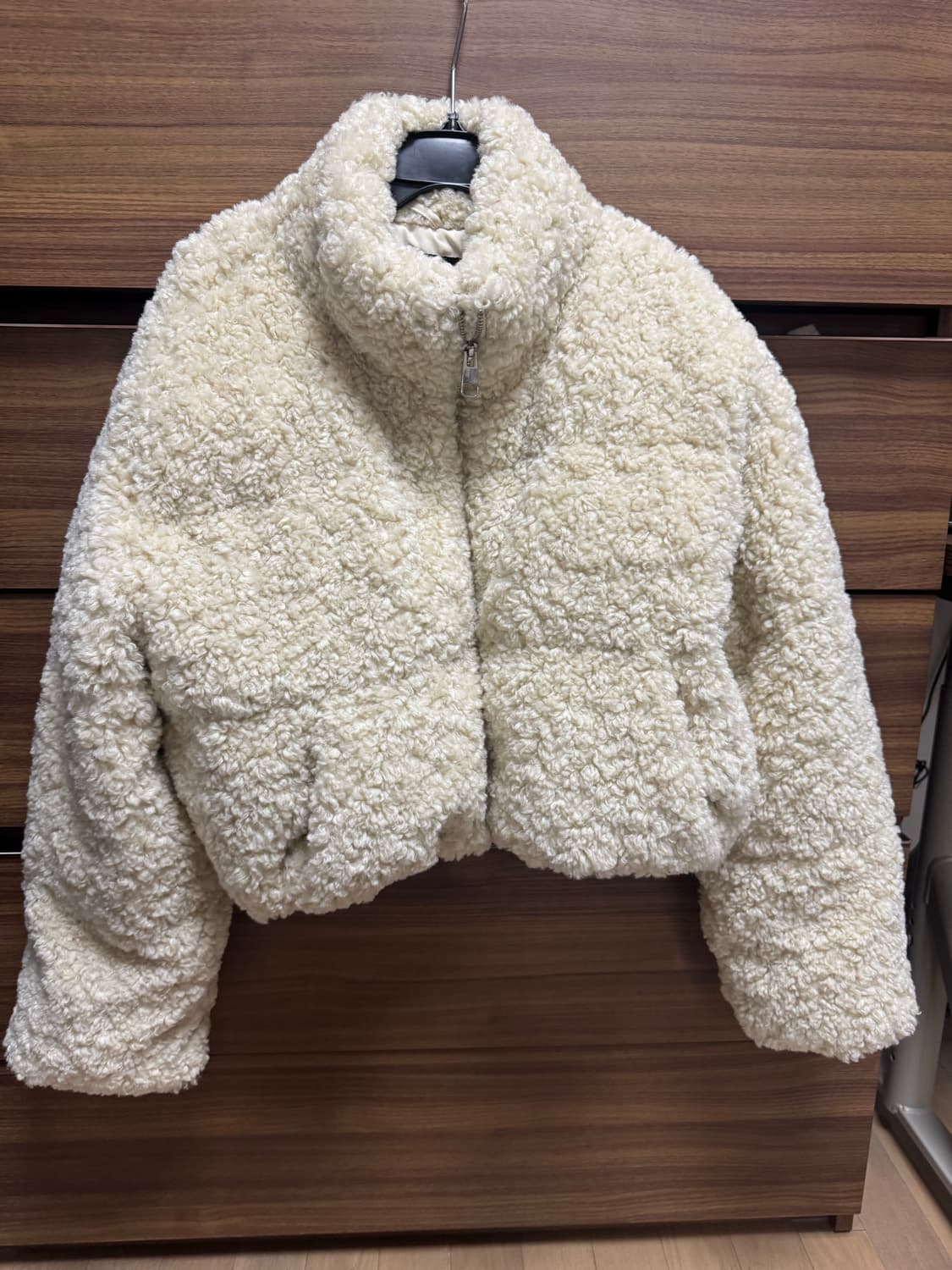 자라 시어링 퍼 패딩 아이보리 XS 상품이미지5