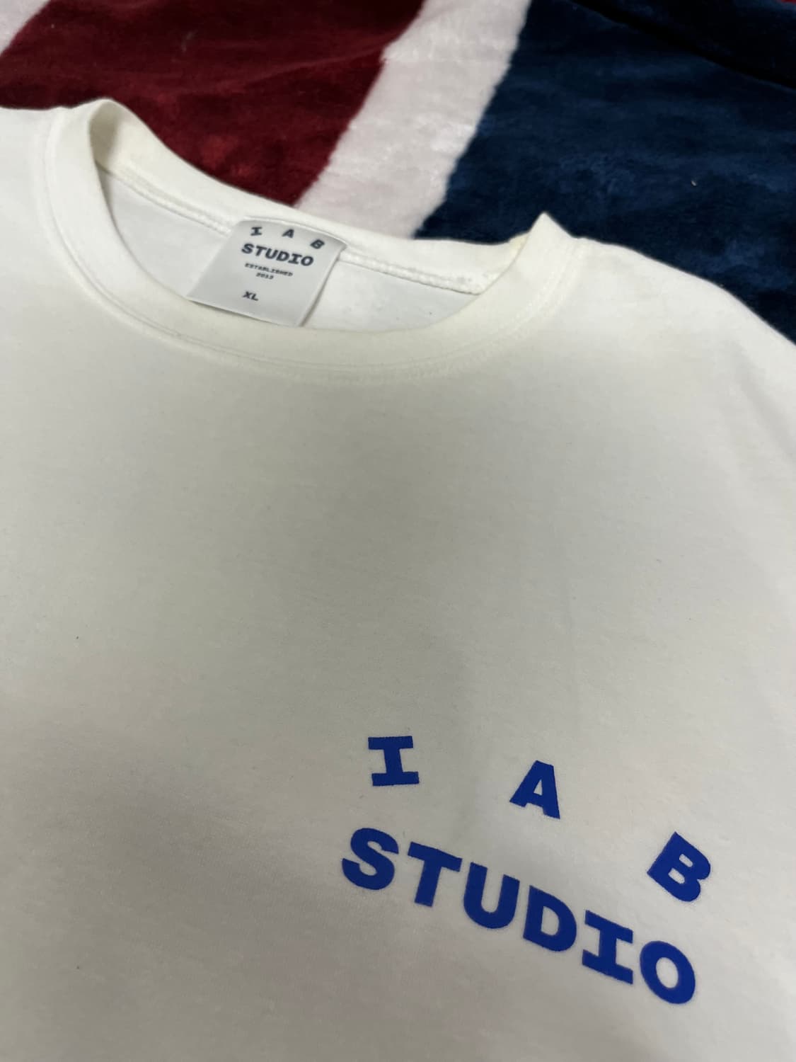 아이앱스튜디오 반팔티 XL(105) 정품 상품이미지2