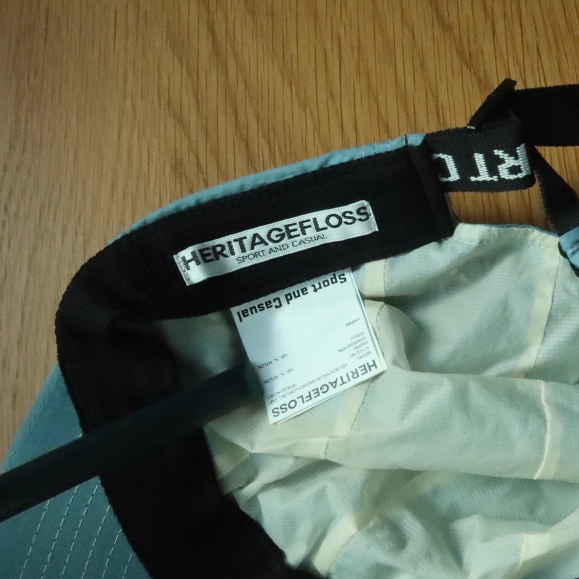 헤리티지플로스 x 헬리녹스 나일론 롱 빌 캡 모자 상품이미지3