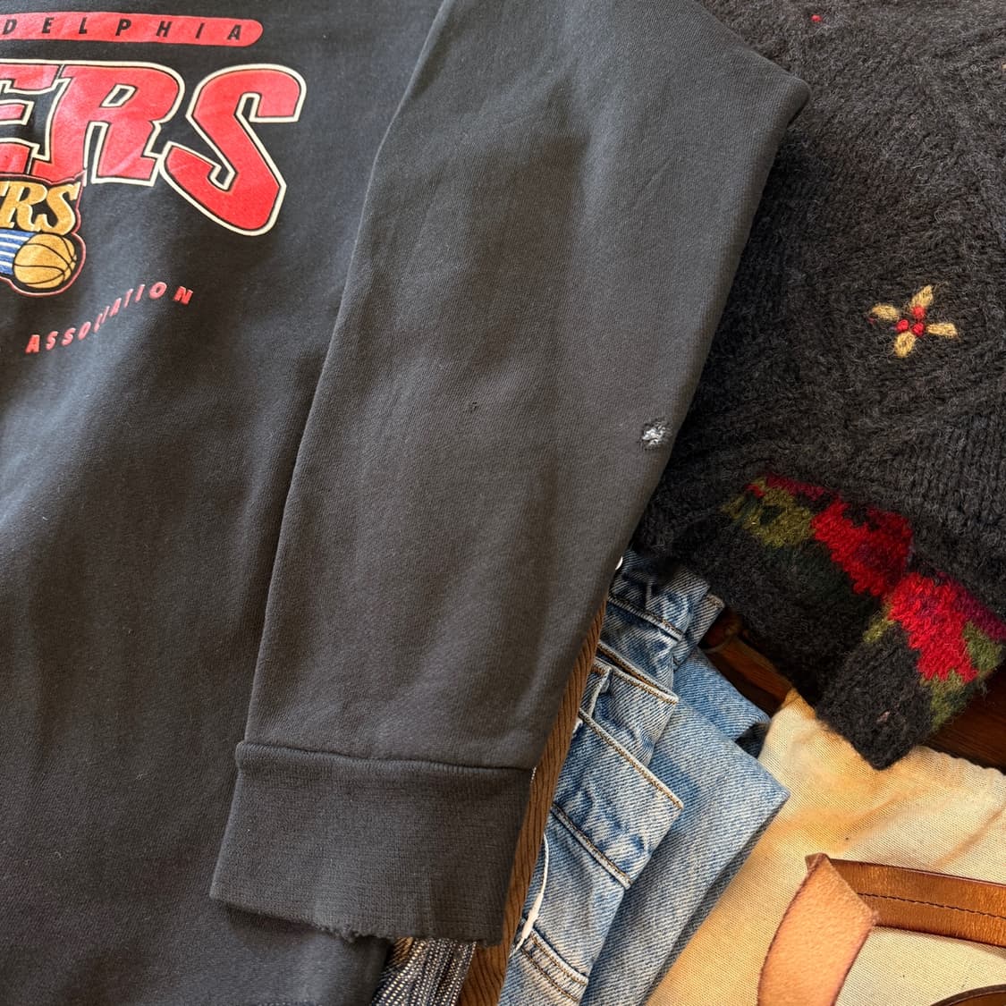 프로 플레이어 필라델피아 세븐티식서스 우먼 라지 사이즈 스웻셔츠 상품이미지3