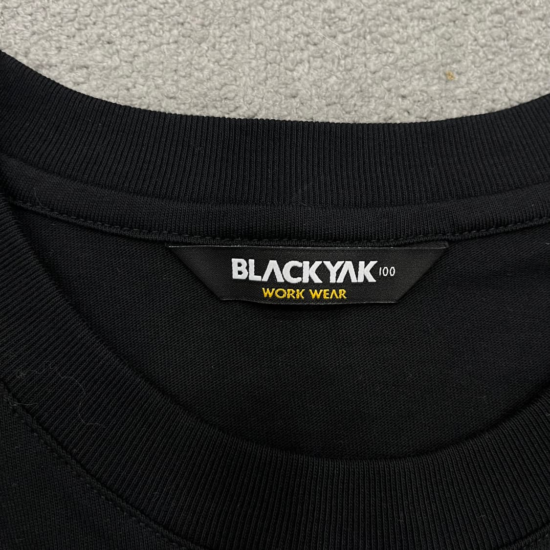 100 블랙야크 긴팔티셔츠 상품이미지4