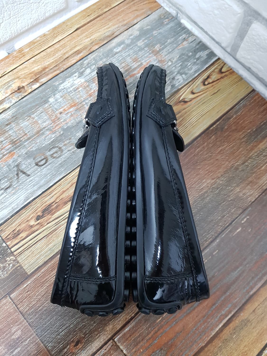 [37/240/정품] 루이비통 페이턴트 로퍼 블랙 드라이빙슈즈 상품이미지8